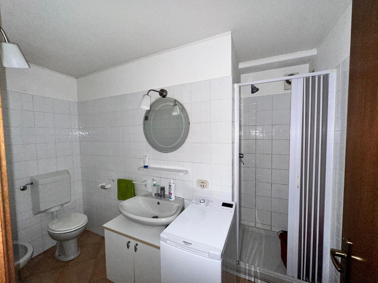 Apartamento Brevi Periodi Reggio Emilia Exterior foto